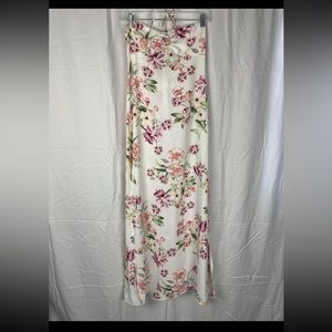 Forever 21 - White, Floral Maxi Dress with Sweetheart Neckline and Side Slits